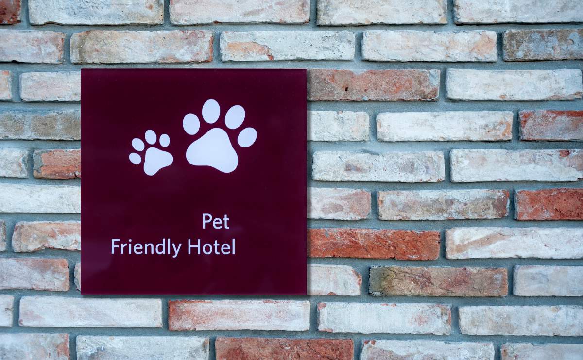 hotel pet friendly